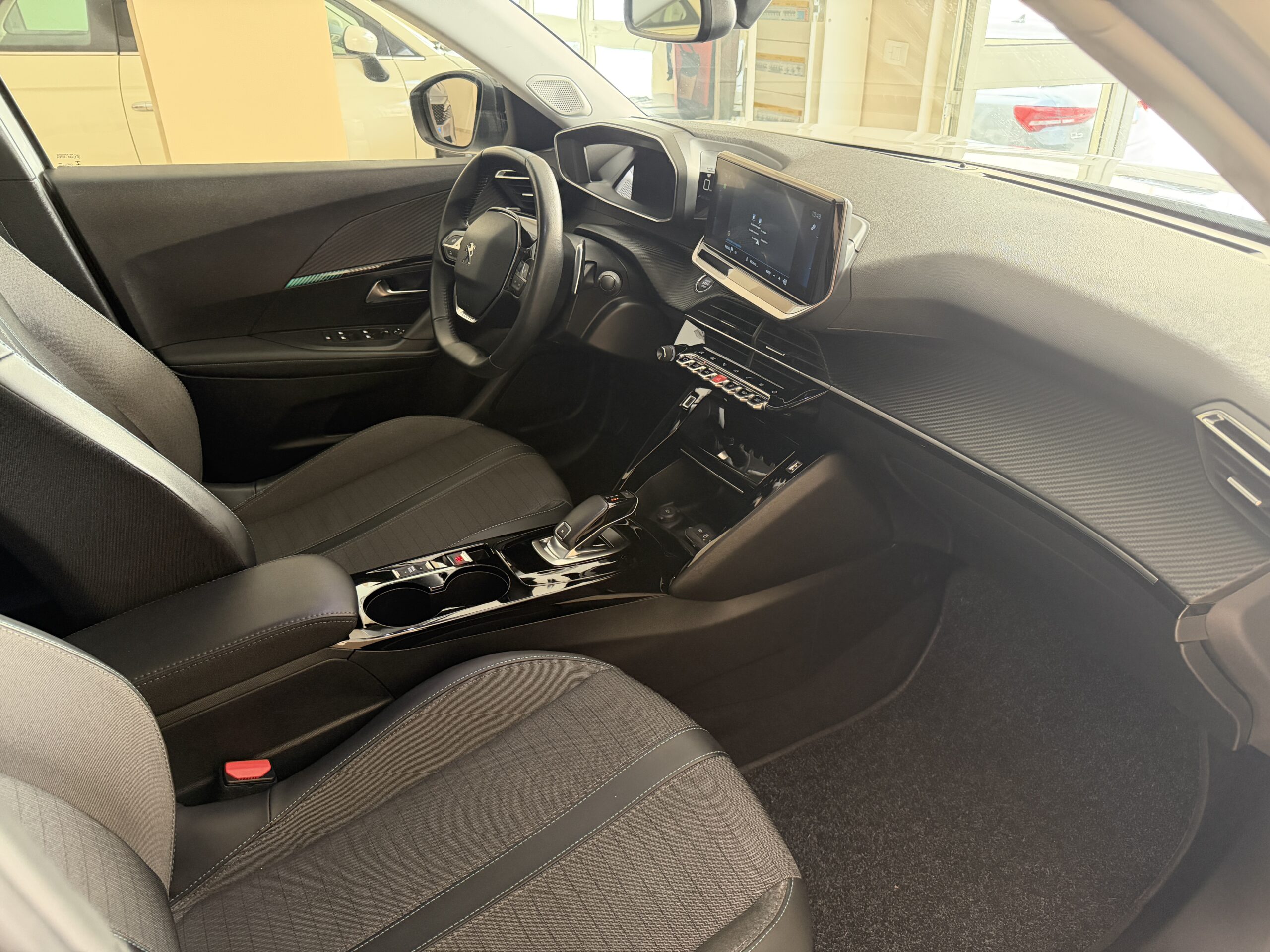  Peugeot 2008 BlueHDi 110 S&S Allure Pack full 