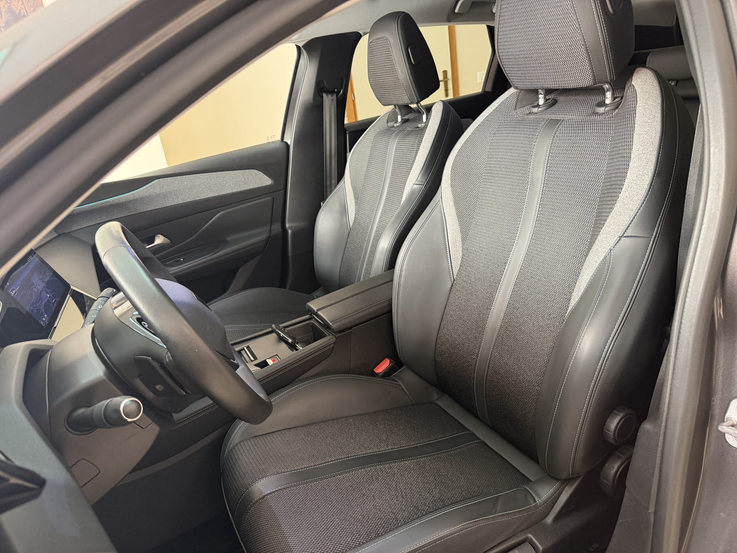  Peugeot 308 BlueHDi 130 S&S EAT8 SW Allure Pack full 