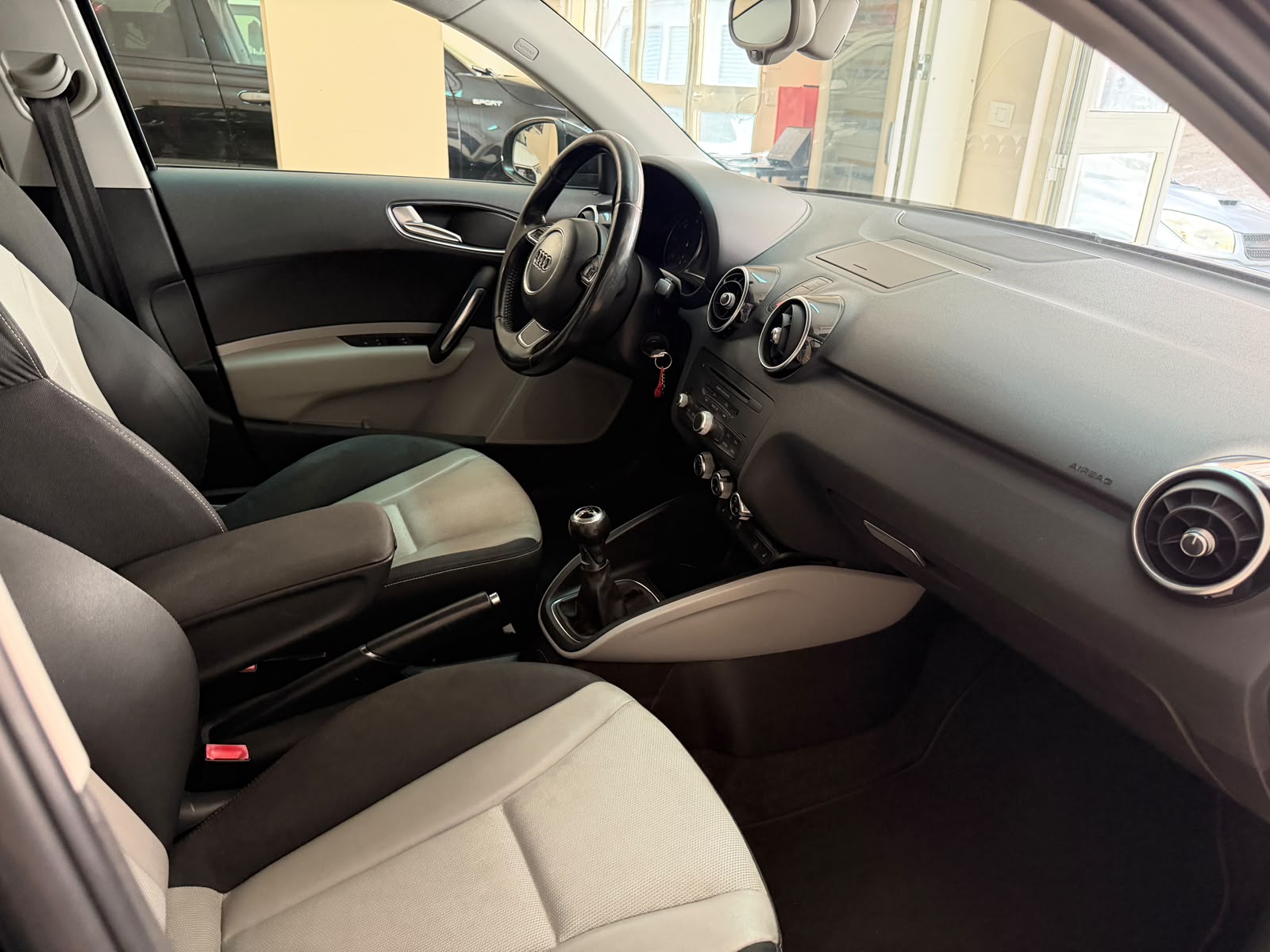  Audi A1 1.6 con 105 CV full 